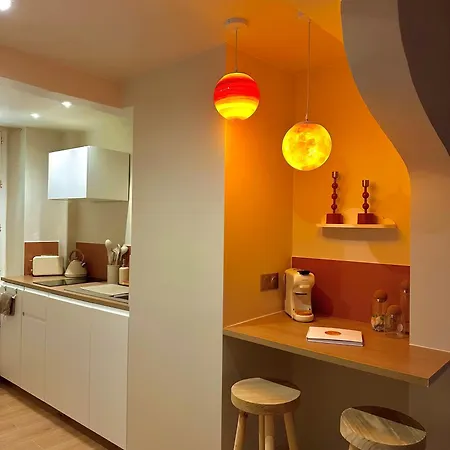 Moon Room, Nuit Insolite - Toulon Affittacamere Ollioules