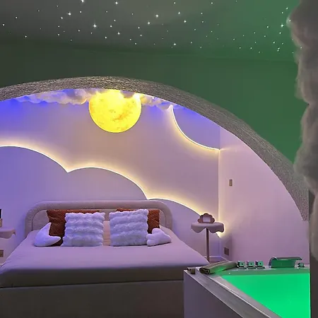 Moon Room, Nuit Insolite - Toulon Affittacamere Ollioules